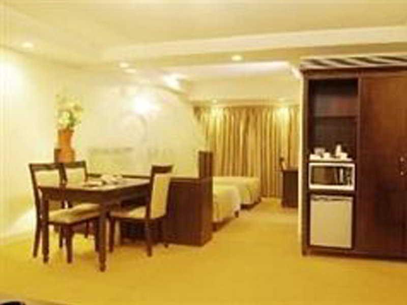 Hotel Mandakini Ambience Púna Kültér fotó